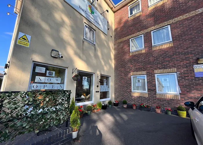 Best Dog Friendly Hotels in Gloucester, UK